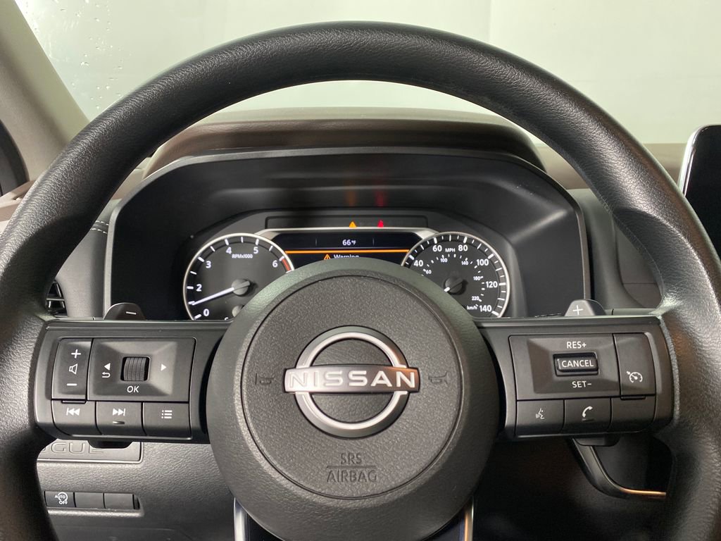 Used 2023 Nissan Rogue S image 13
