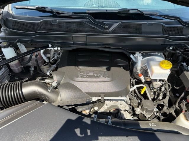 Certified 2025 RAM 2500 Big Horn AWD/4WD image 33
