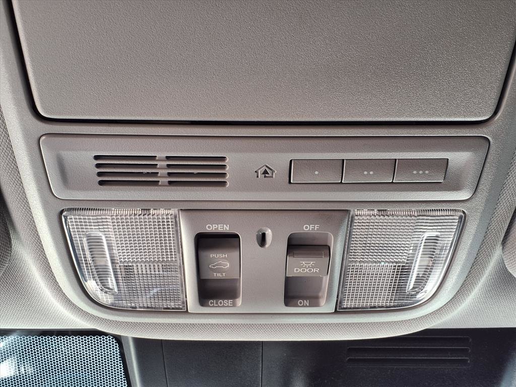 Used 2022 Honda CR-V Touring image 24