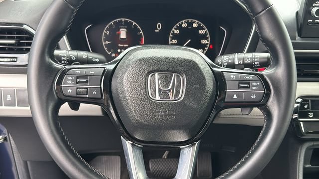 Used 2024 Honda Pilot Touring image 12
