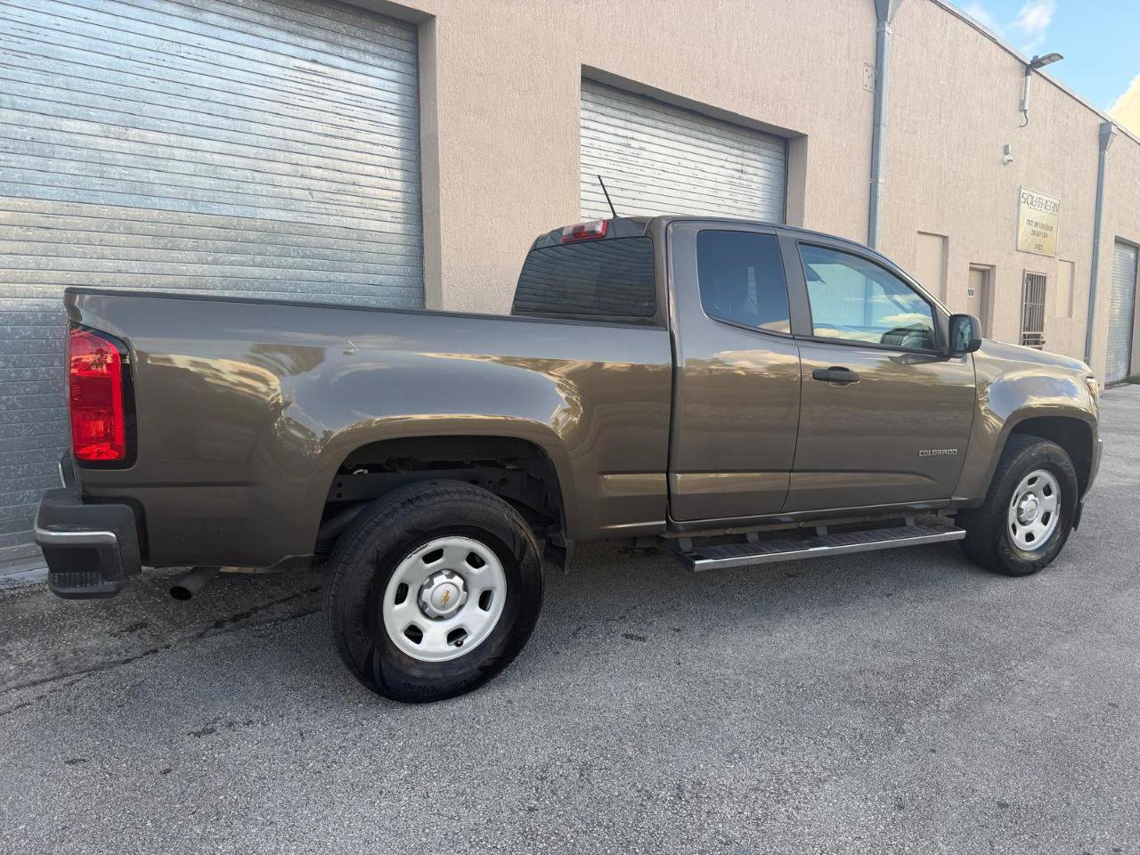 Used 2016 Chevrolet Colorado W/T w/ WT Convenience Package RWD image 8