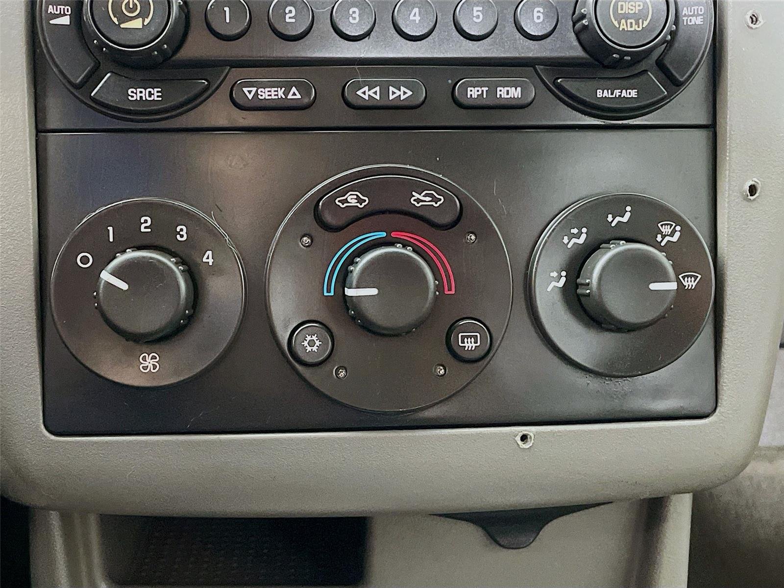 Used 2005 Chevrolet Malibu LS w/ Preferred Equipment Group FWD image 18