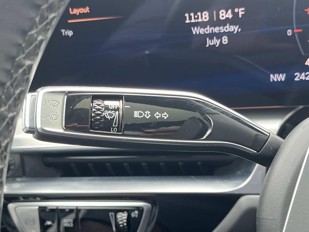 Certified 2024 Cadillac Lyriq Luxury RWD image 31