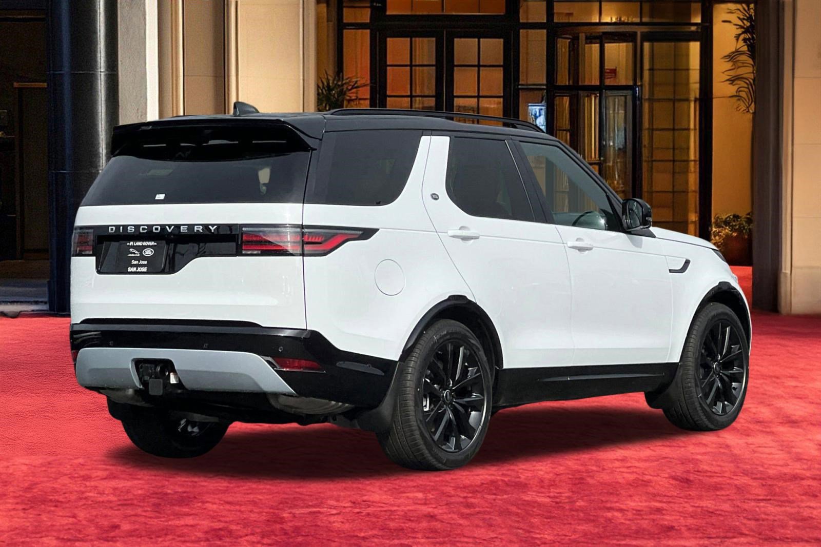 New 2026 Land Rover Discovery Limited Edition AWD/4WD image 8