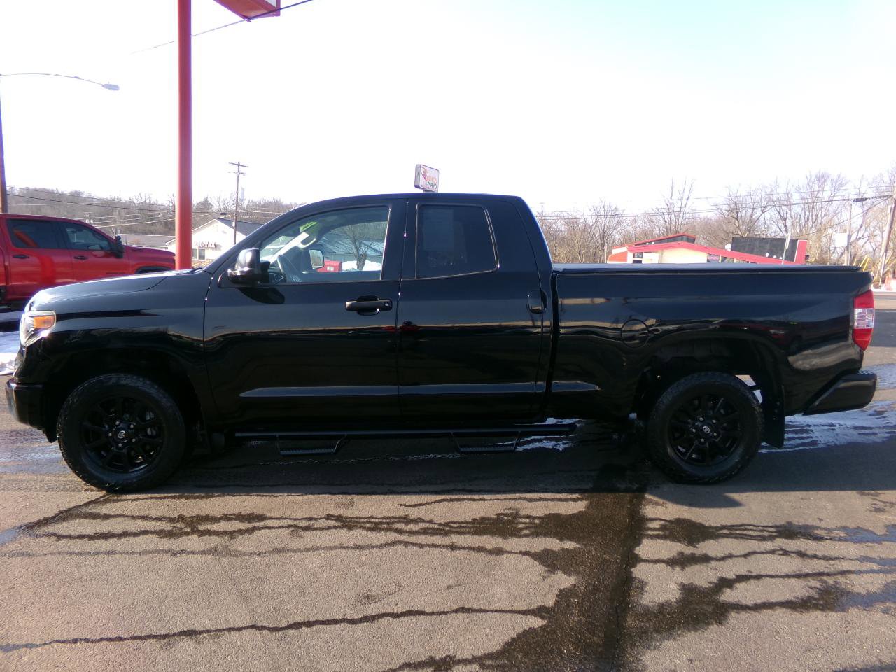 Used 2019 Toyota Tundra SR5 w/ SX Package image 6