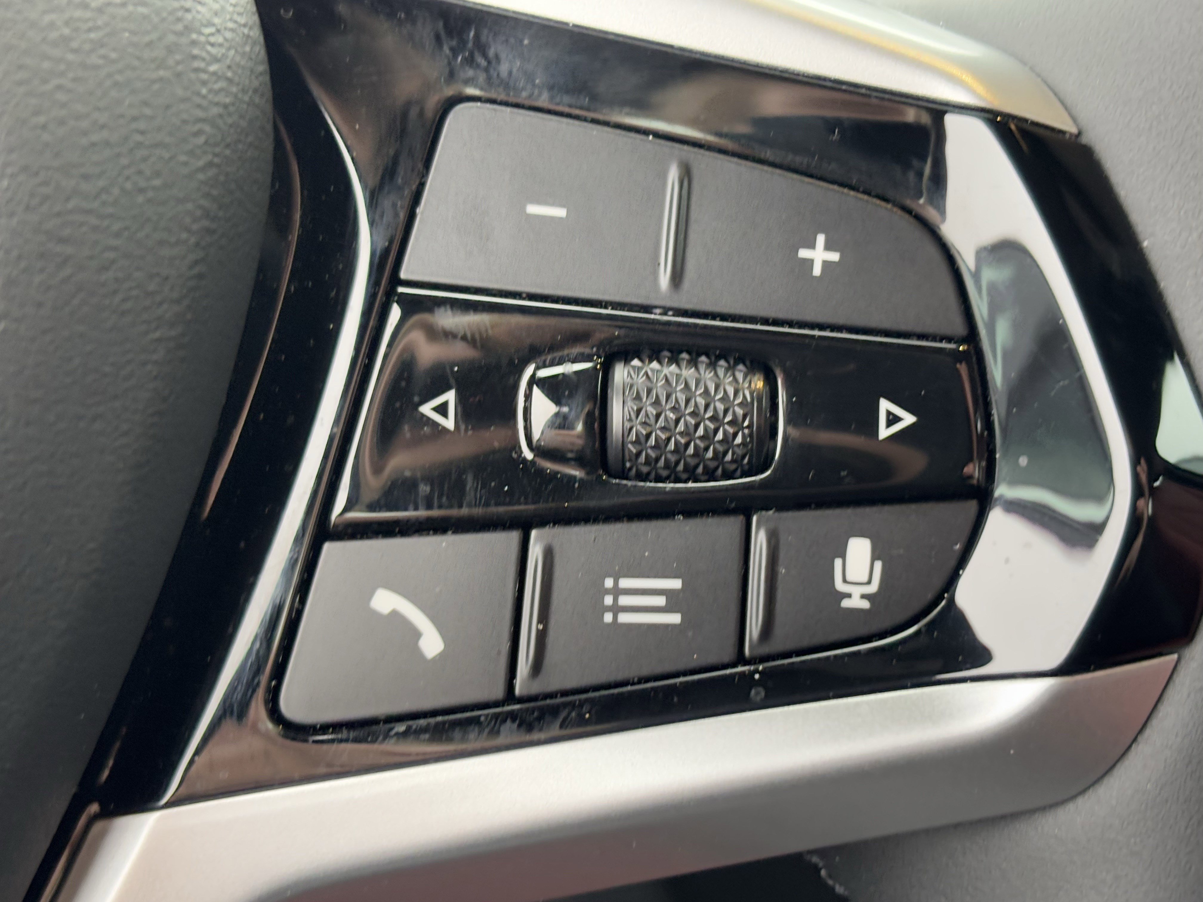 Certified 2025 BMW 330i xDrive Sedan w/ Premium Package image 20