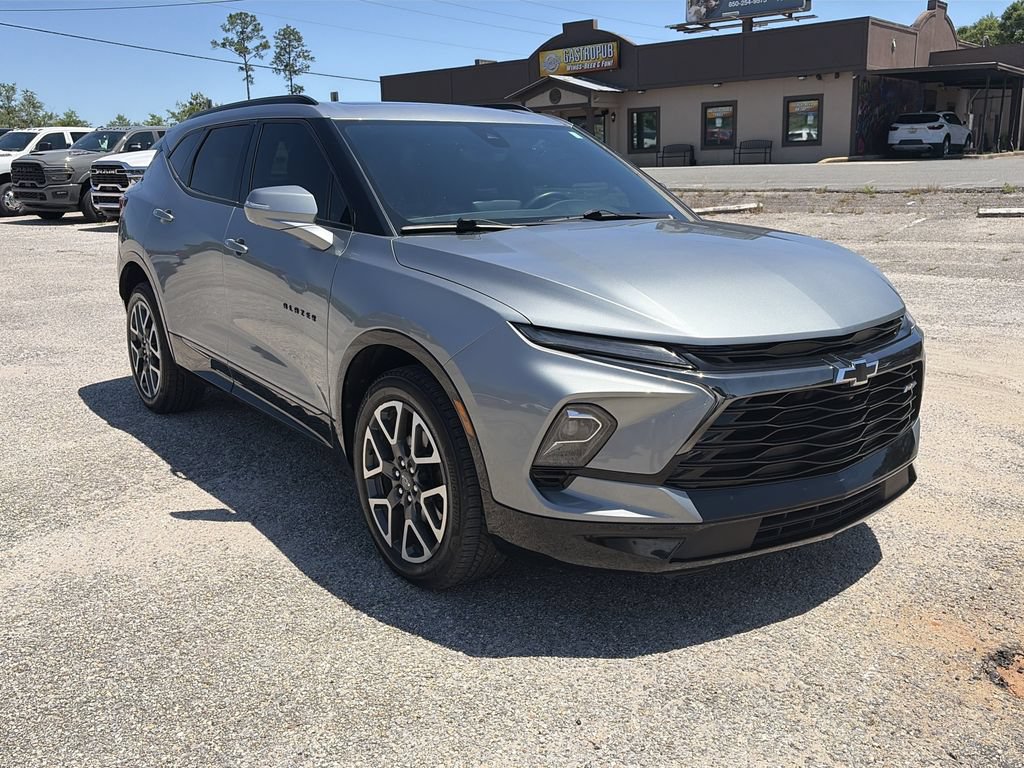 Used 2023 Chevrolet Blazer RS w/ Driver Confidence II Package AWD/4WD image 12