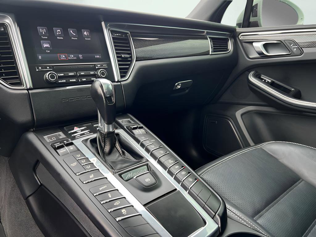 Used 2018 Porsche Macan GTS image 55