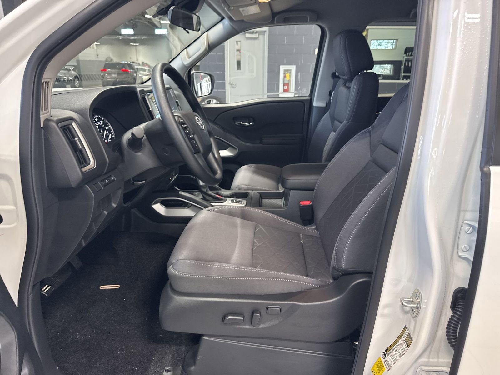 New 2026 Nissan Frontier SV w/ Tow Package image 11