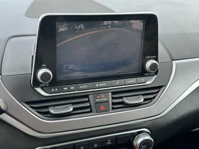 Used 2024 Nissan Altima 2.5 SR AWD/4WD image 32