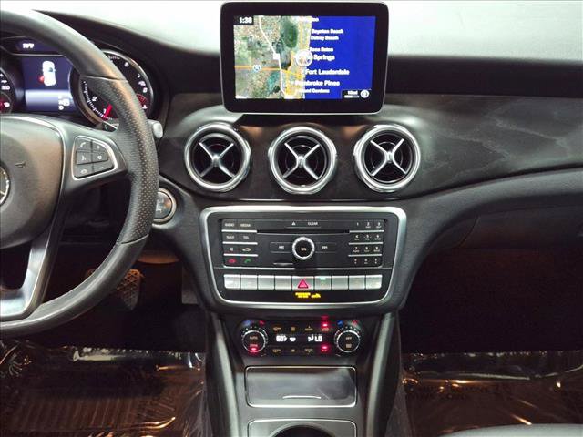 Used 2020 Mercedes-Benz GLA 250 4MATIC w/ Multimedia Package image 15
