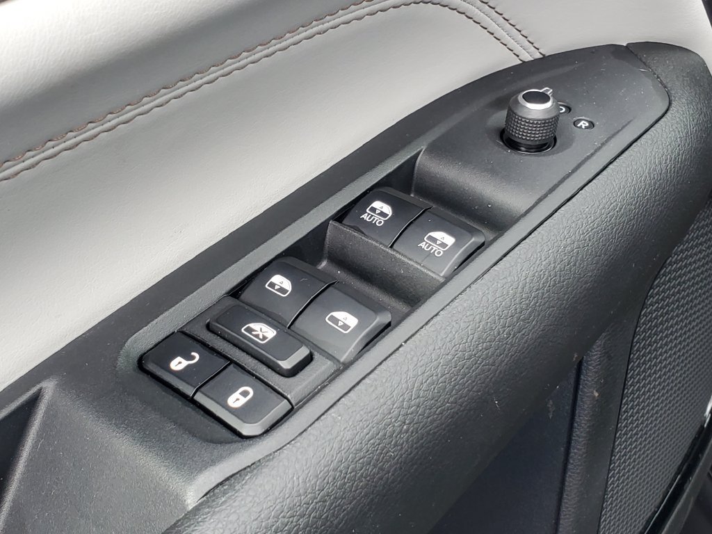 Used 2023 Jeep Compass Limited AWD/4WD image 7