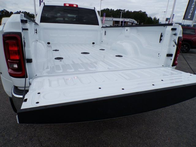 New 2026 RAM 3500 Tradesman image 7