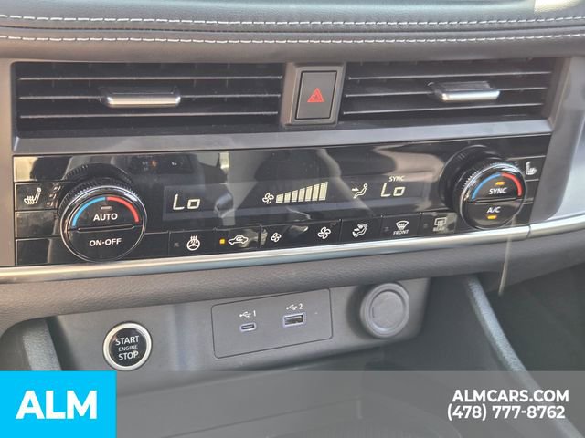 Used 2023 Nissan Rogue SV w/ SV Premium B Package image 22