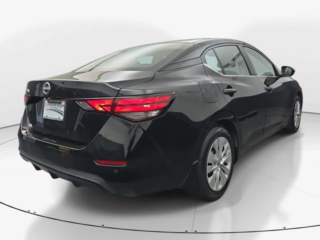 Used 2025 Nissan Sentra S image 9