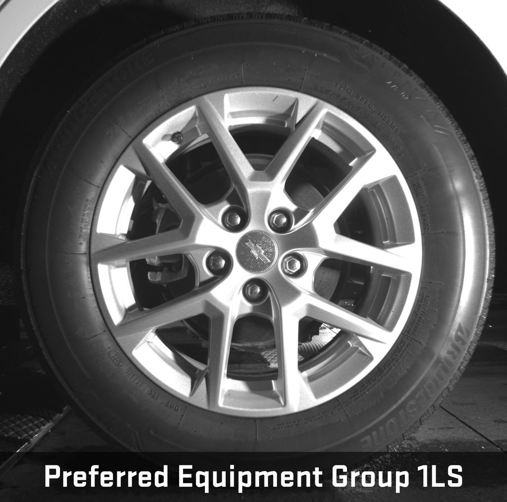Used 2023 Chevrolet Equinox LS w/ LS Convenience Package AWD/4WD image 10