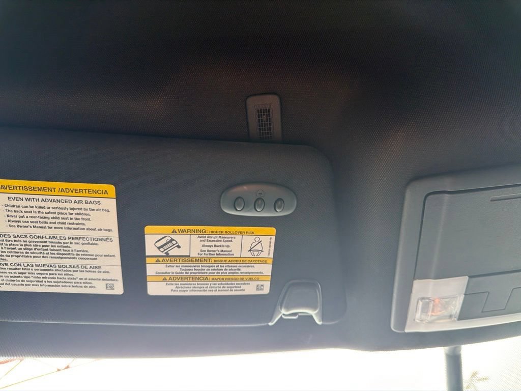 Used 2018 Ford Explorer XLT w/ Equipment Group 202A FWD image 25
