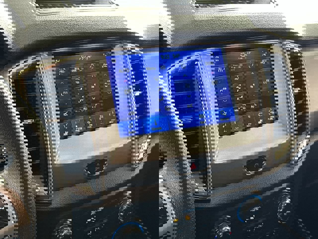 Used 2022 Ford Ranger XLT image 17