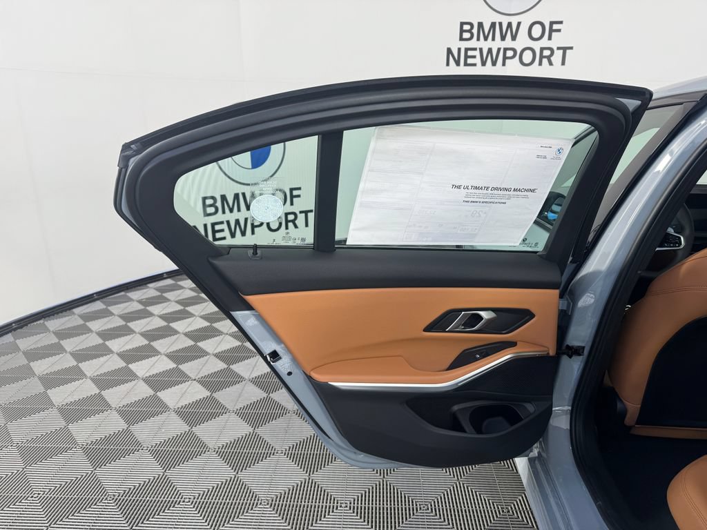 New 2026 BMW 330i xDrive Sedan w/ M Sport Package AWD/4WD image 17