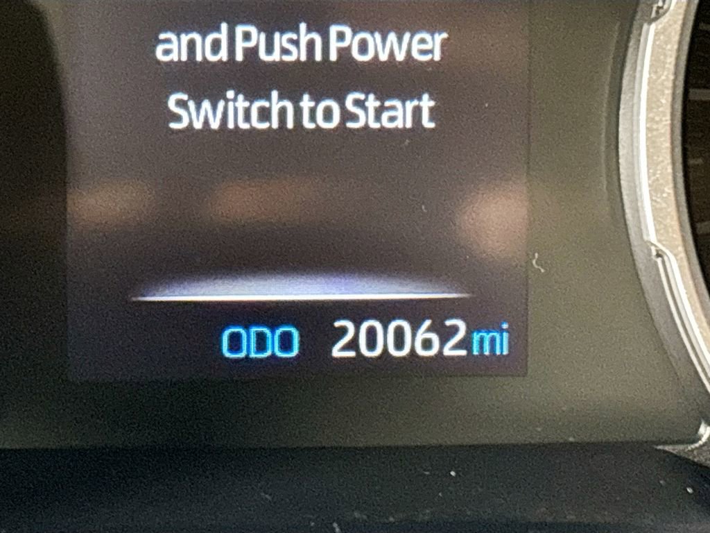 Used 2021 Toyota RAV4 XLE Premium image 14