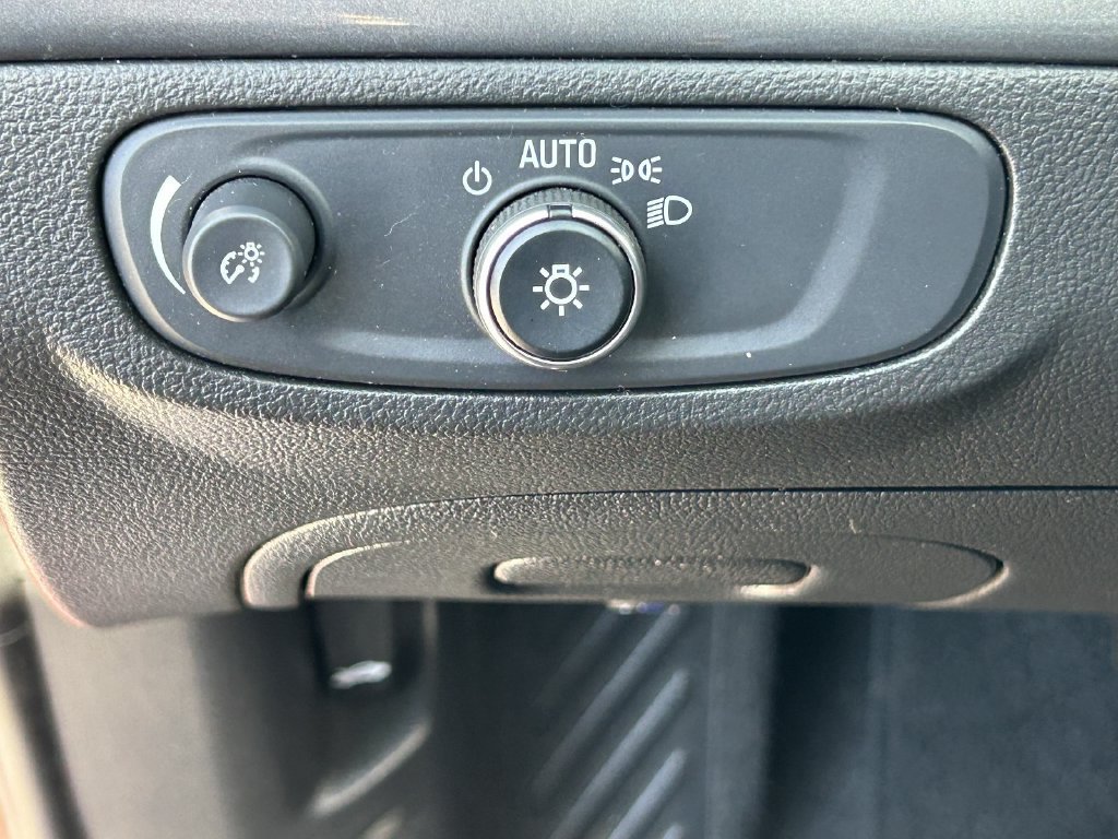 Used 2019 Buick Encore Preferred FWD image 23