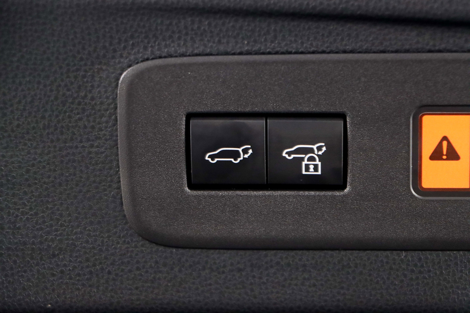 Used 2025 Lexus GX 550 w/ Accessory Package (2T) image 33