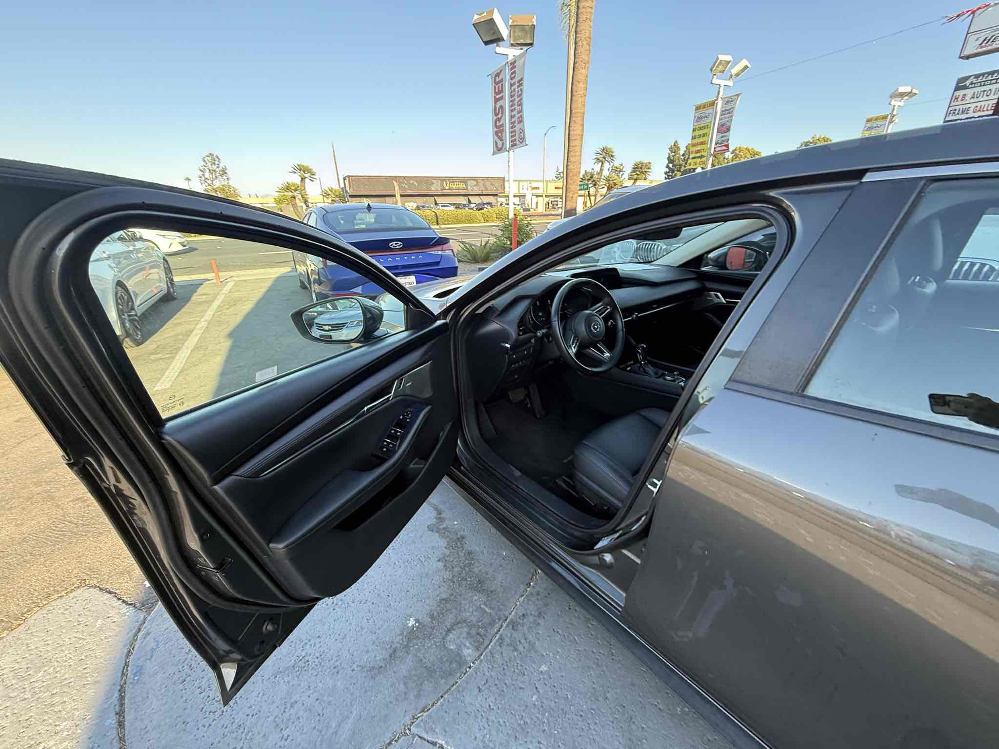 Used 2019 MAZDA MAZDA3 Sedan w/ Preferred Package image 76