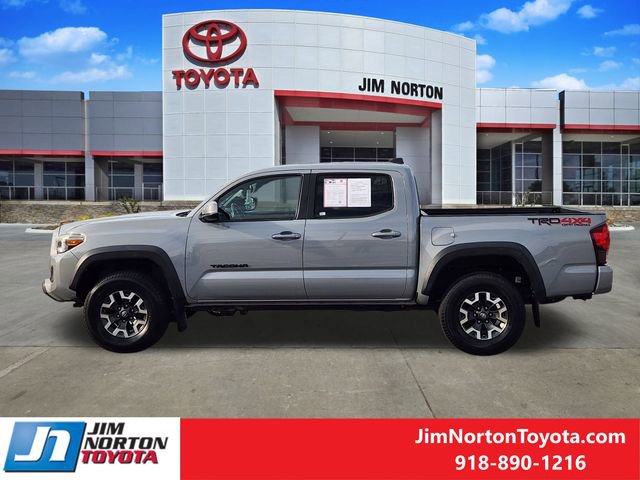 Used 2018 Toyota Tacoma TRD Off-Road image 5