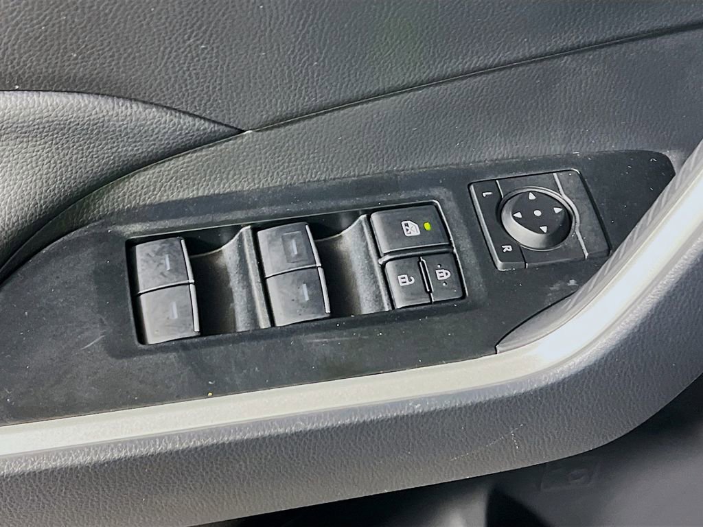 Certified 2025 Toyota RAV4 XLE AWD/4WD image 17