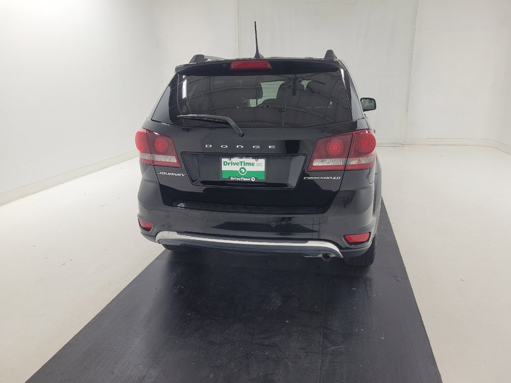 Used 2020 Dodge Journey Crossroad w/ Popular Equipment Group FWD image 7