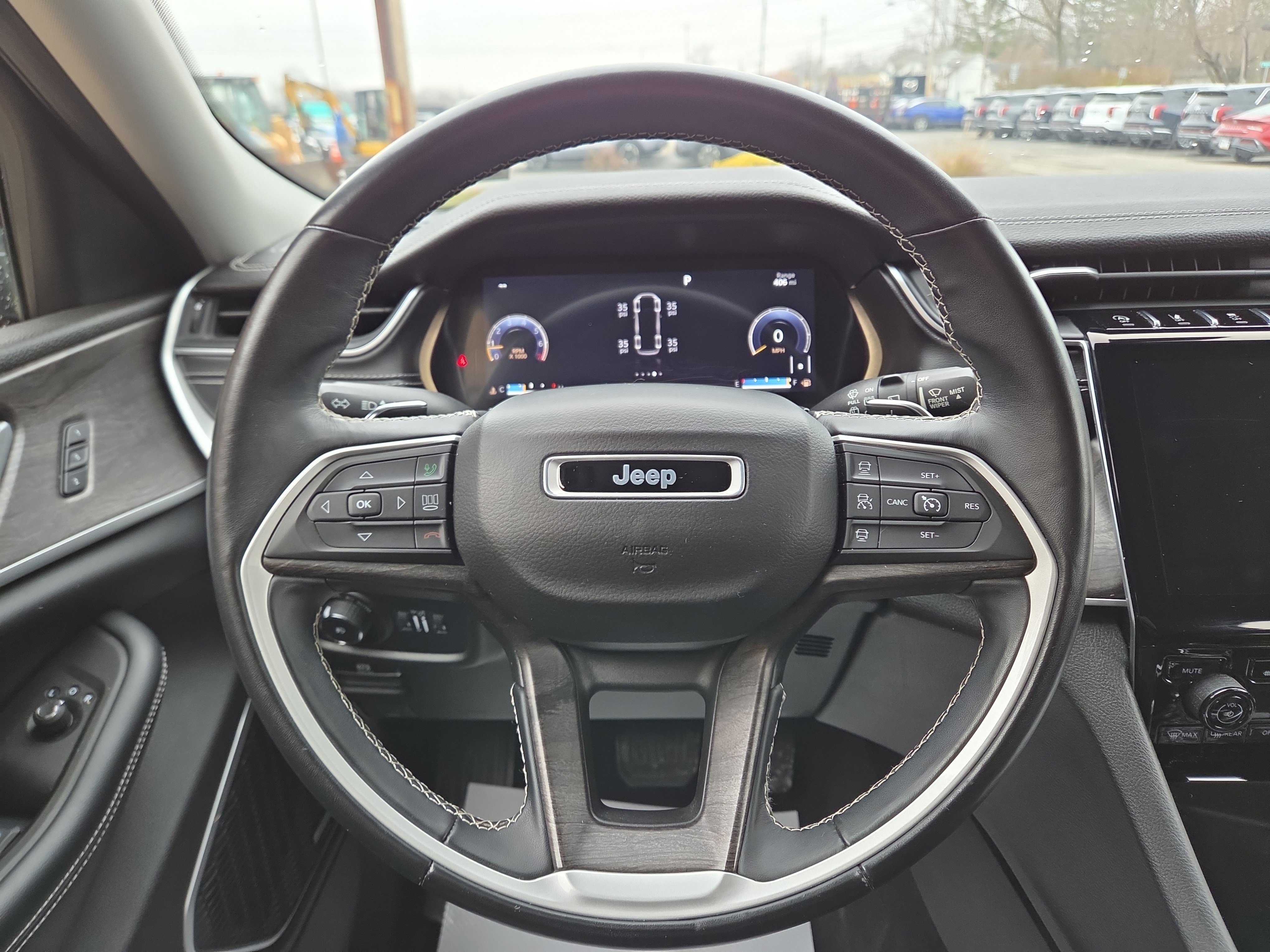 Used 2021 Jeep Grand Cherokee L Limited w/ Luxury Tech Group II image 18