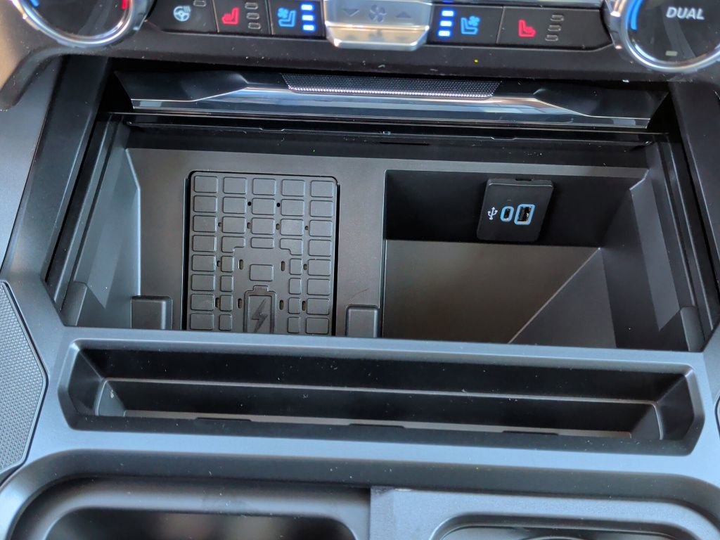 New 2026 Ford F250 Lariat w/ Lariat Premium Package image 32