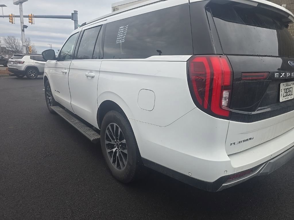 Used 2025 Ford Expedition Max Platinum image 4
