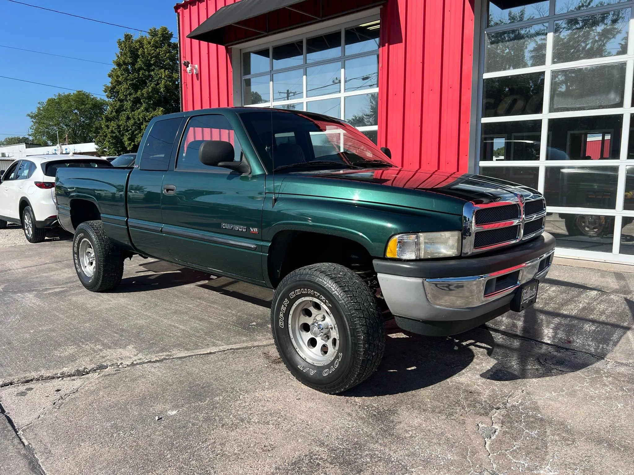 Used 2001 Dodge Ram 1500 Truck 4x4 Club Cab image 2