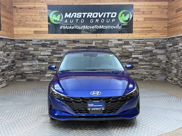 Used 2023 Hyundai Elantra SEL w/ Convenience Package FWD image 3