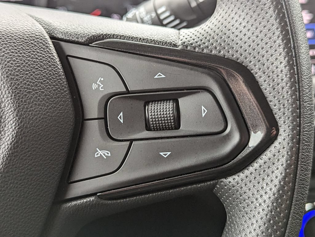 Used 2023 Chevrolet TrailBlazer LT FWD image 17