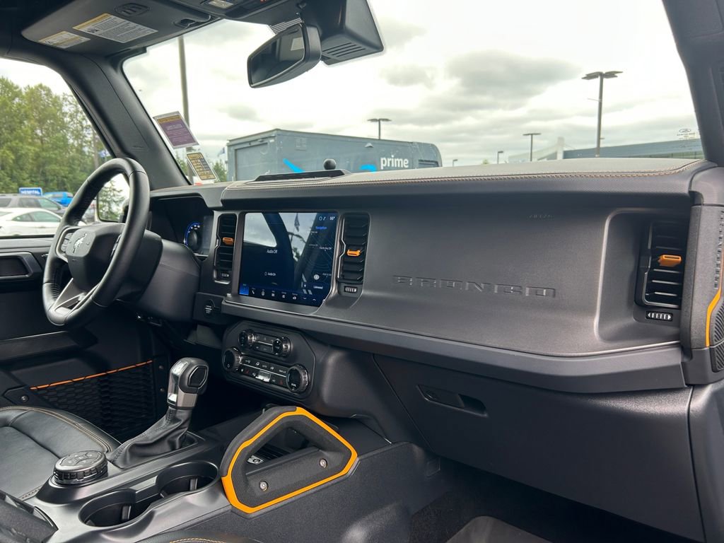 Used 2024 Ford Bronco Badlands image 26