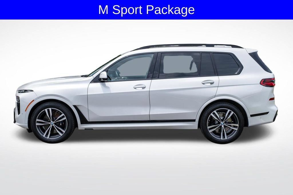 Used 2025 BMW X7 xDrive40i w/ M Sport Package AWD/4WD image 5