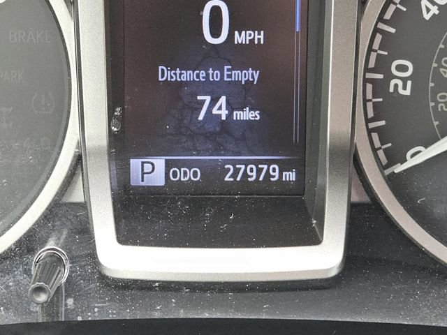 Used 2017 Toyota Tacoma SR5 w/ Tow Package RWD image 23