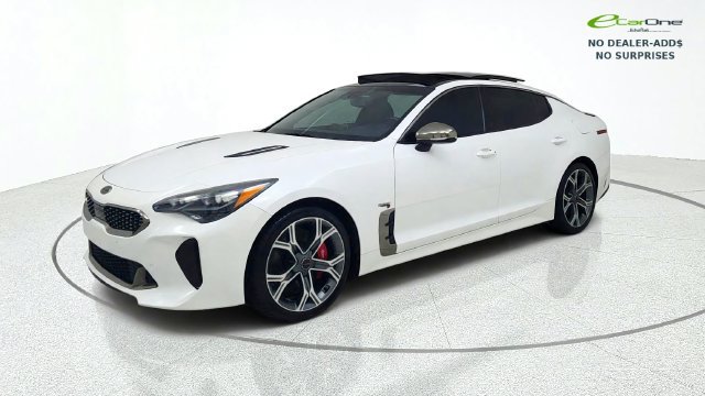 Used 2020 Kia Stinger GT1 RWD image 3