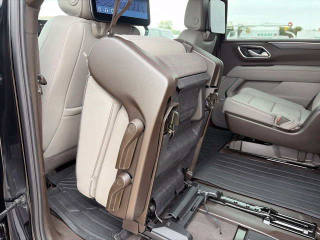 Used 2024 GMC Yukon XL SLT w/ SLT Luxury Package AWD/4WD image 40