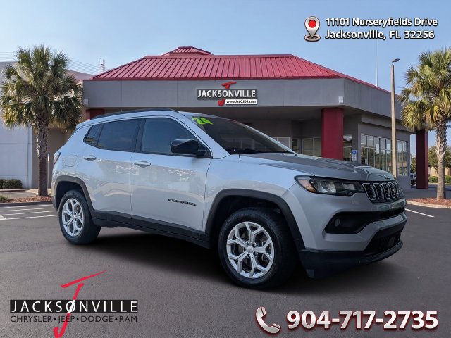 Used 2024 Jeep Compass Latitude