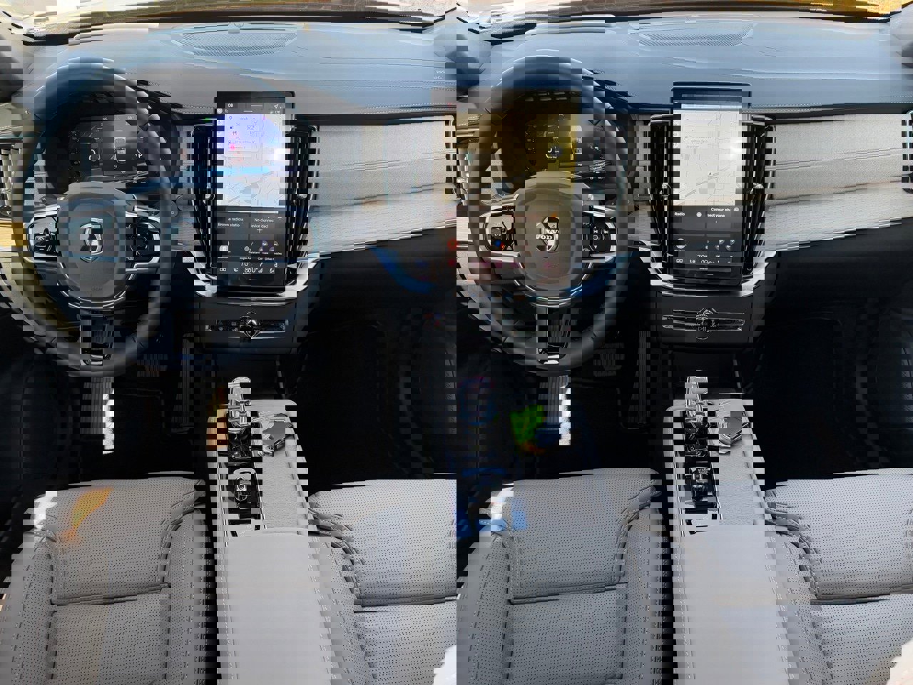 New 2026 Volvo XC90 B6 Ultra w/ Protection Package Premier image 11