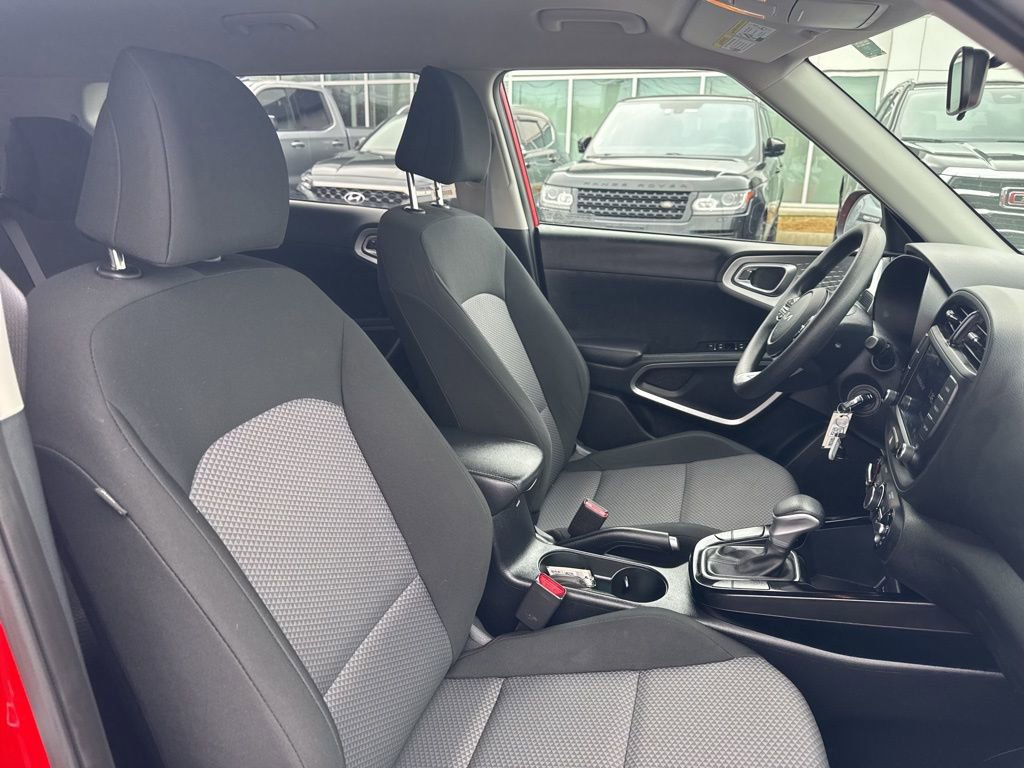 Used 2024 Kia Soul LX w/ Option Group 015 image 21