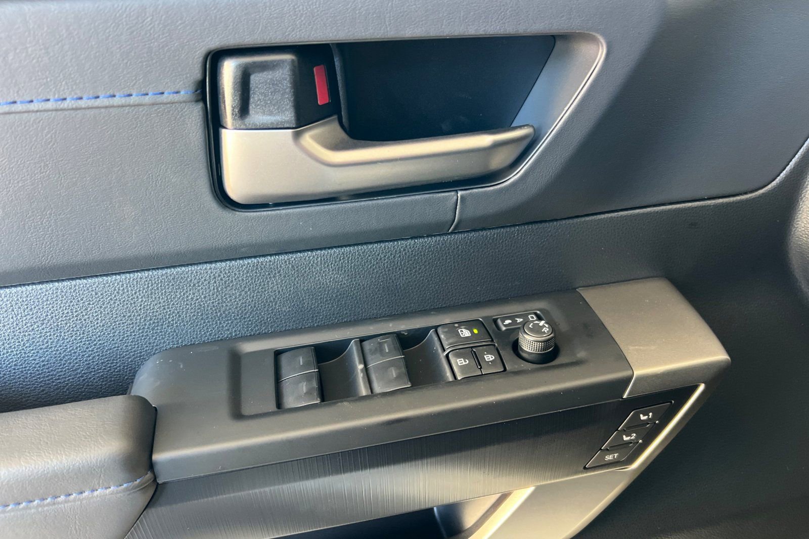 New 2026 Toyota Sequoia Platinum image 9