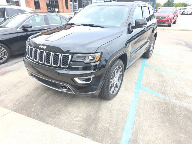 Used 2018 Jeep Grand Cherokee Limited AWD/4WD image 1