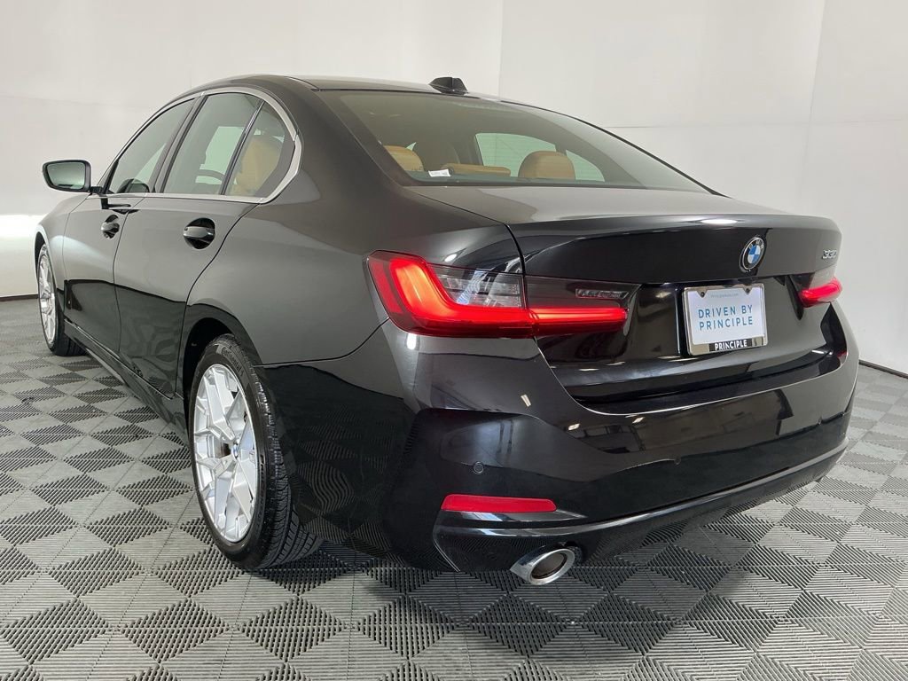 Certified 2025 BMW 330i Sedan w/ Premium Package RWD image 7
