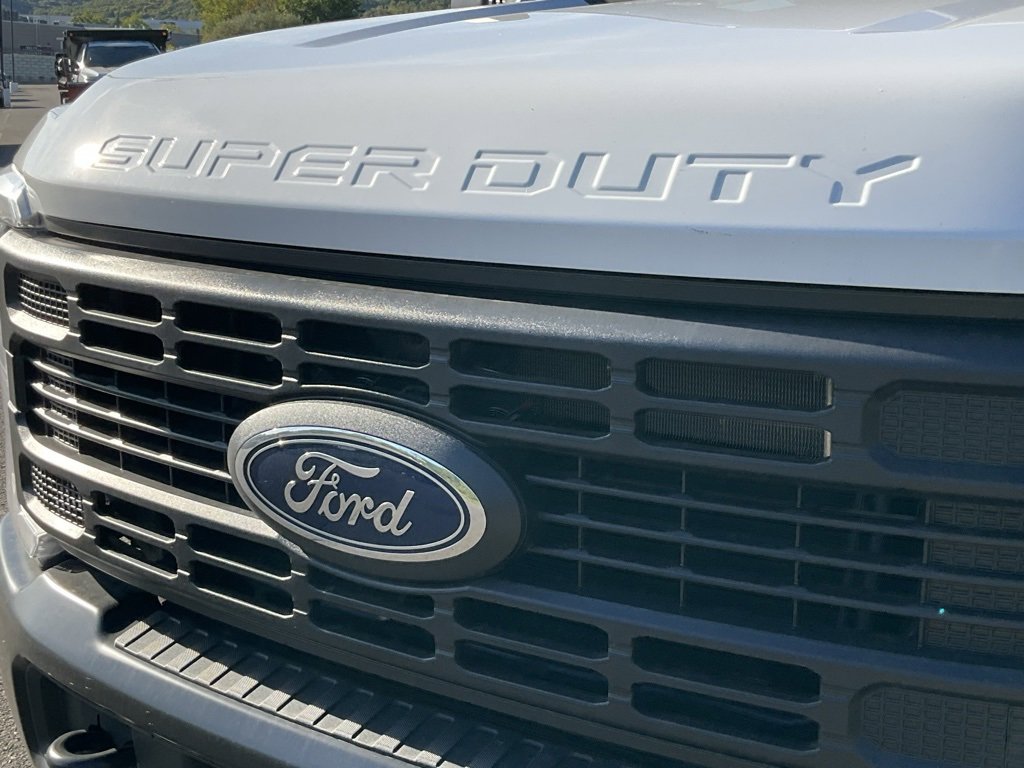 New 2026 Ford F250 XL image 19