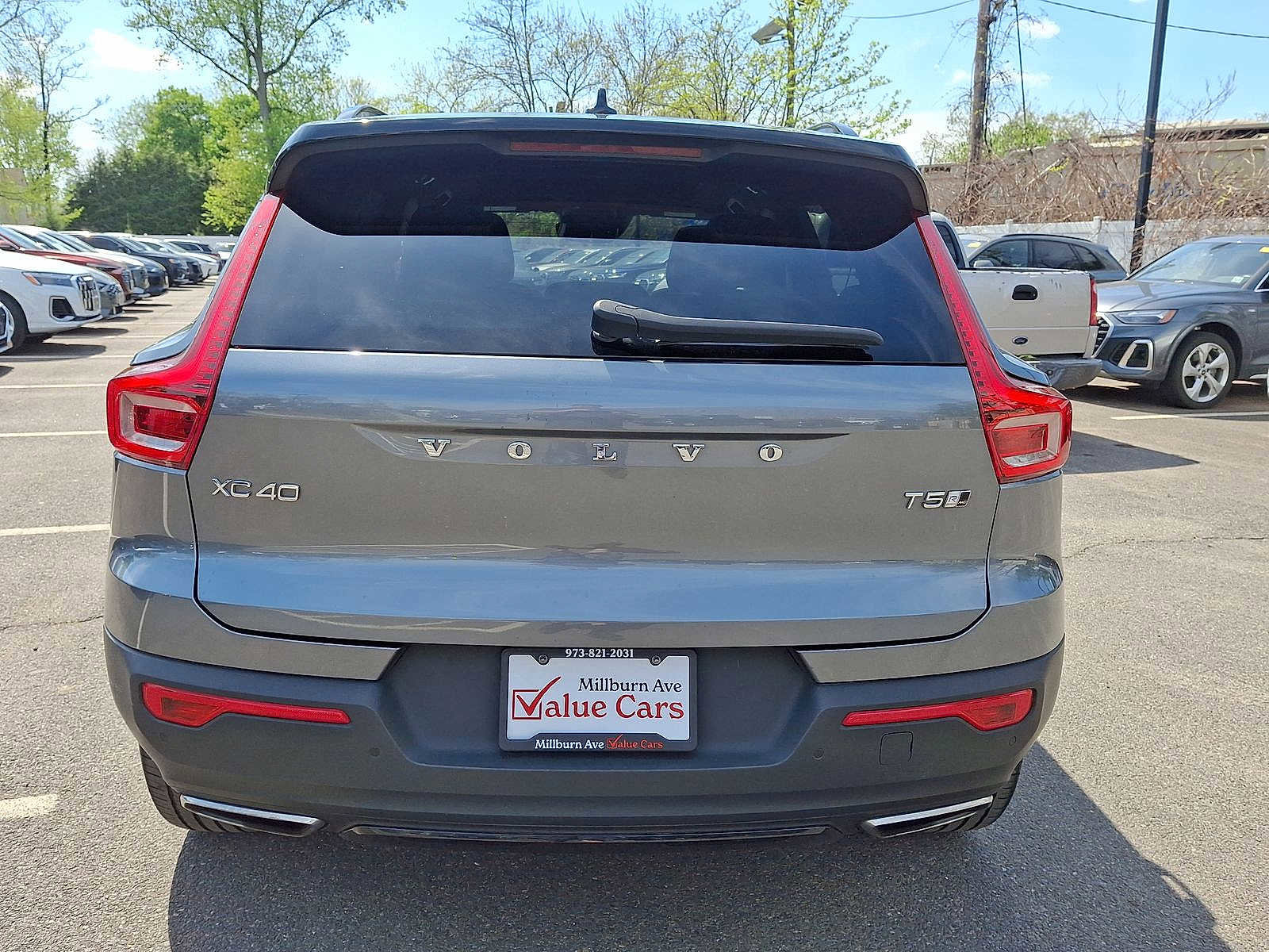 Used 2019 Volvo XC40 T5 R-Design AWD/4WD image 23