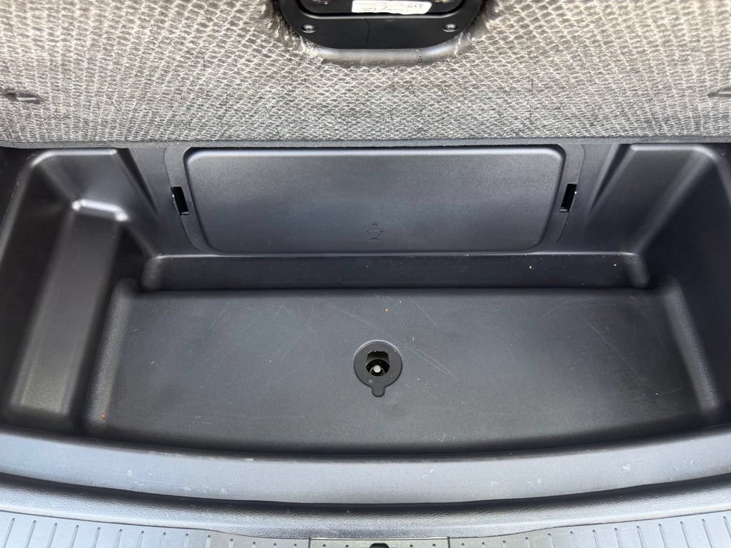 Certified 2024 Jeep Grand Cherokee L Altitude AWD/4WD image 44